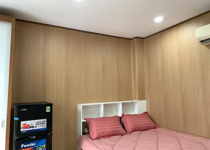 Lucy House - Lunaria Maison Ltd